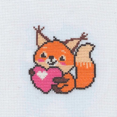 Набор для творчества Вышивка Бельчонок с сердечком (с пяльцами) 05620